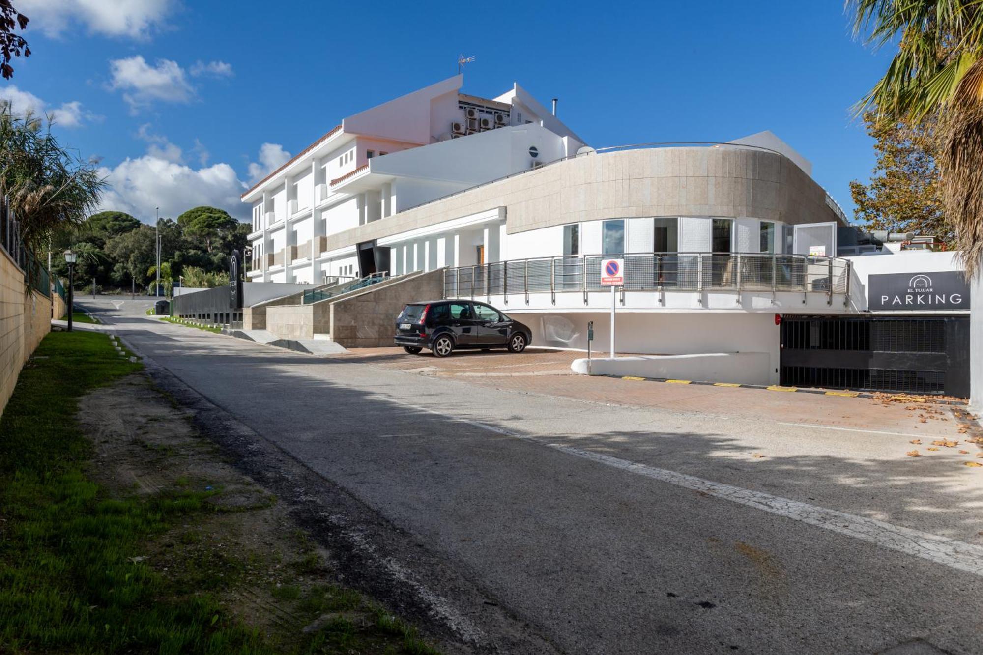 Hotel El Tujjar Los Barrios Exterior photo